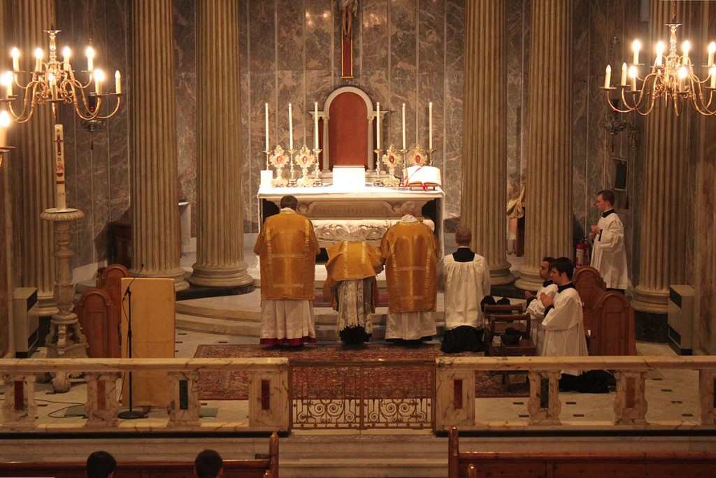 Confiteor_at_Tridentine_Mass